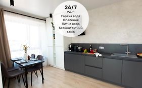 NUDE Просторі апартаменти біля історичного центру вул.Збаразька